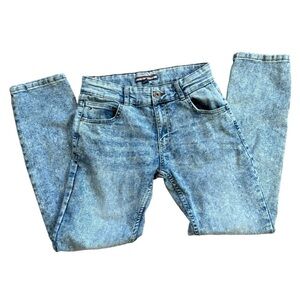 Tommy Hillfiger Boys 14  Vintage Inspired Adjustable Acid Wash Blue Jean Denim